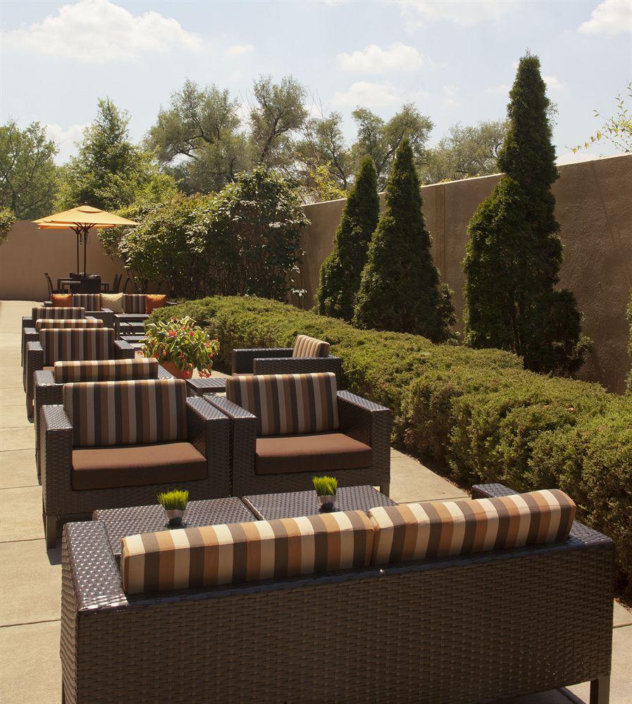 Courtyard Louisville Airport Zewnętrze zdjęcie
